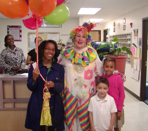 Face Painting & Caricatures - Chicago, IL. Rainbow The Magical Clown