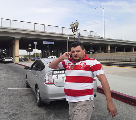 Rosie Taxi Cab - Ventura, CA. Owner abdelatiff bendaoud