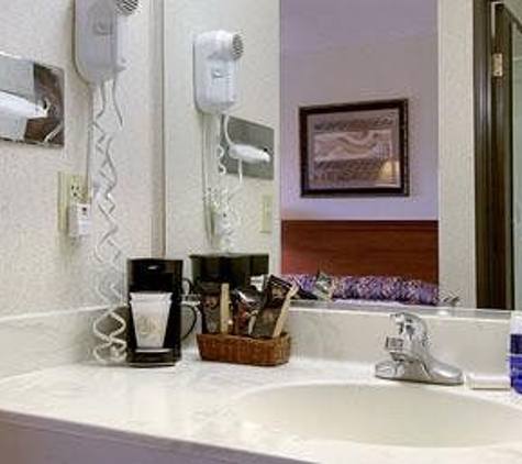 Baymont Inn & Suites - Lancaster, OH