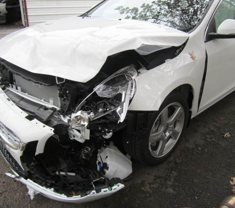 Fairfax Collision Center - Chantilly, VA