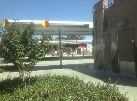 Sonic Drive-In - Bakersfield, CA