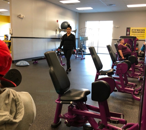 Planet Fitness - Derby, CT