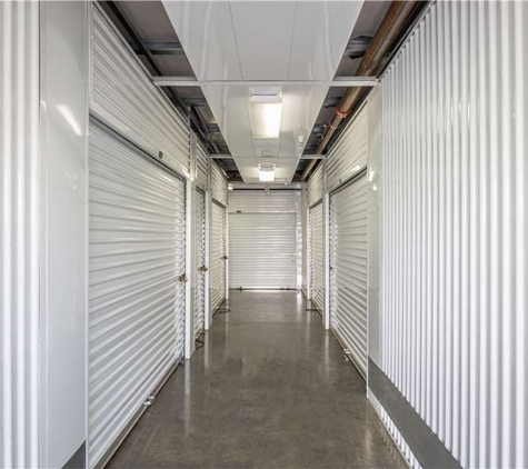 Extra Space Storage - West Sacramento, CA