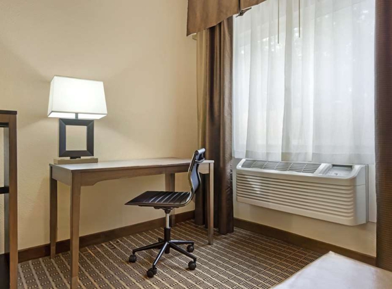 Best Western Plus Yakima Hotel - Yakima, WA