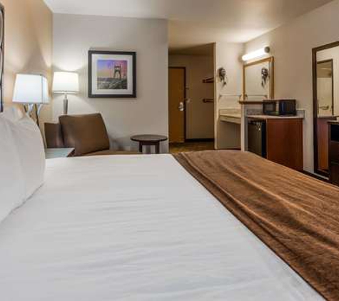 Best Western Oak Meadows Inn - Saint Helens, OR