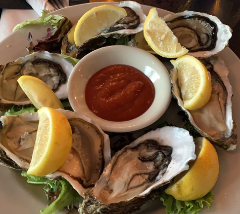 Castaway Grille - Long Beach, WA