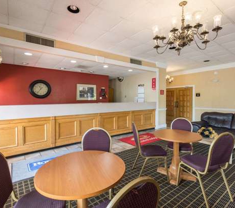 Econo Lodge - Orangeburg, SC