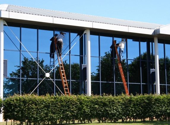 Windstar Window Cleaning - Torrance, CA