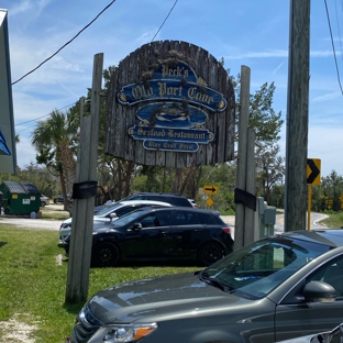 Peck's Old Port Cove - Crystal River, FL