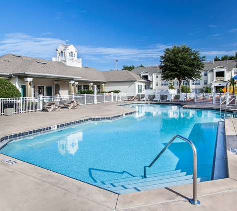 Charleston Club Apartments - Sanford, FL