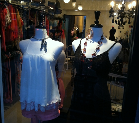 Retail Boutique - Hermosa Beach, CA