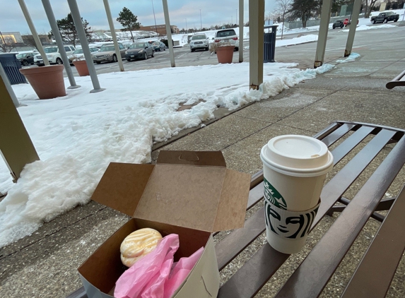 White Flower Cake Shoppe - Beachwood, OH