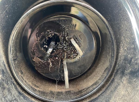 PK Mobile Auto Electrical & Air Conditioning - Beverley, SA. Fried connector