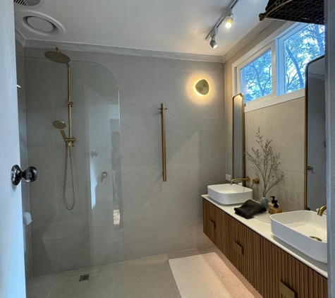 Dean & Eliana's Home Maintenance - Greensborough, VIC
