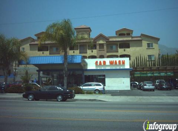 Glenoaks Car Wash - Burbank, CA