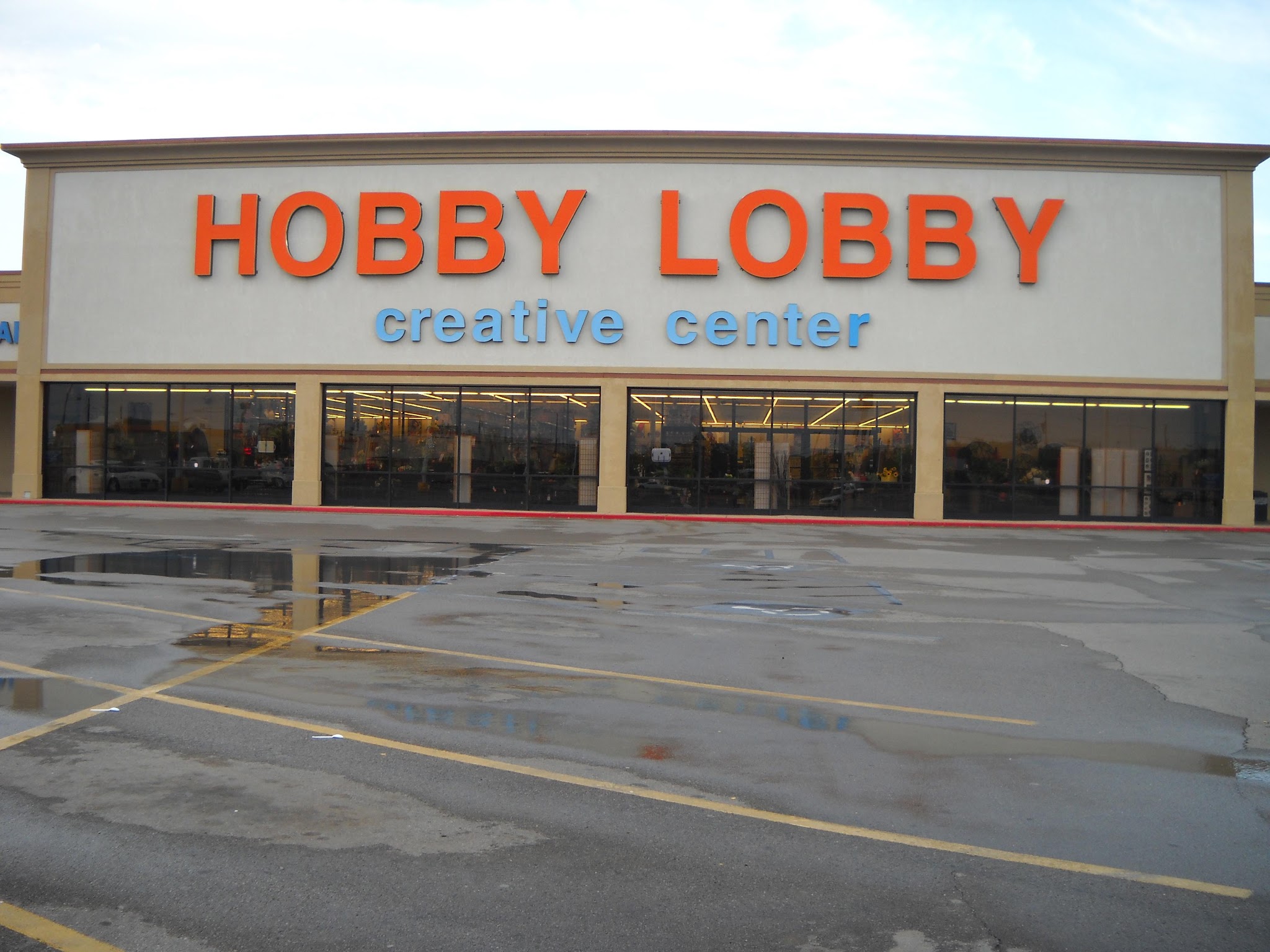 Hobby Lobby 2805 Southwest Pkwy Wichita Falls Tx 76308 Yp Com