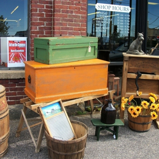 Antiques On Elm - Manchester, NH