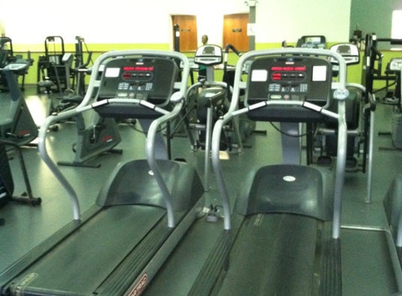 Courthouse Racquet & Fitness - Byram, MS