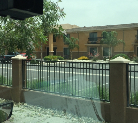 Comfort Inn & Suites - Colton, CA