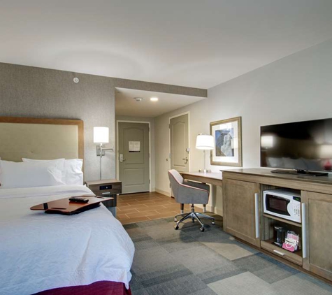 Hampton Inn & Suites Springfield/Downtown - Springfield, MA