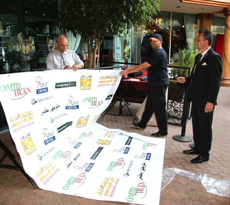 Goldencolor - Los Angeles, CA. step and repeat red carpet printing Digitalcolor / DTLA