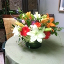 Carriage House Flowers - Florists