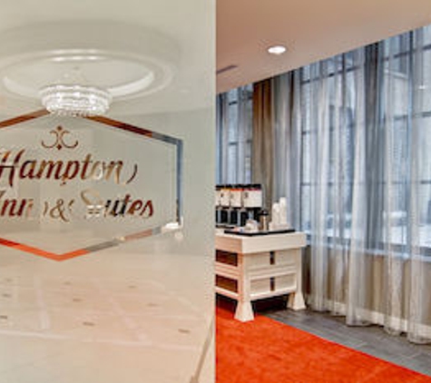 Hampton Inn & Suites Cincinnati-Downtown - Cincinnati, OH