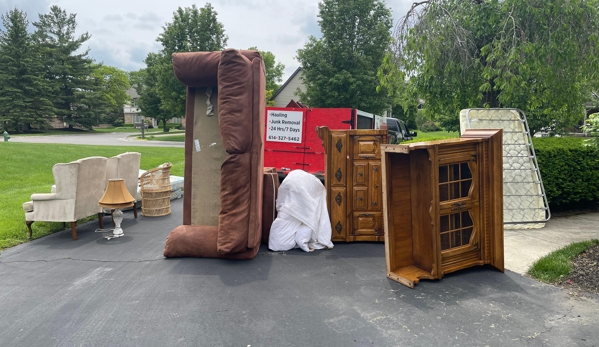 2 Women With A Pickup Truck And Trailer Too LLC