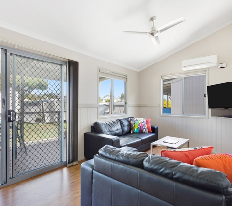 Nobby Beach Holiday Village - Miami, QLD