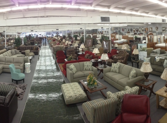 Scott's Furniture Company - Cleveland, TN