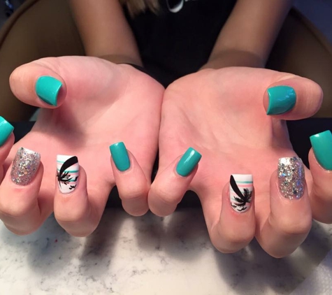 Pearl Nails & Spa - Havertown, PA