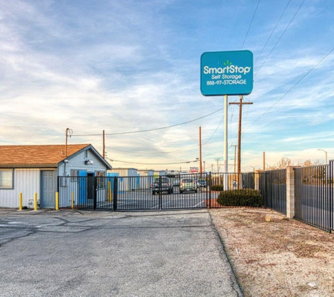 SmartStop Self Storage - Lancaster, CA