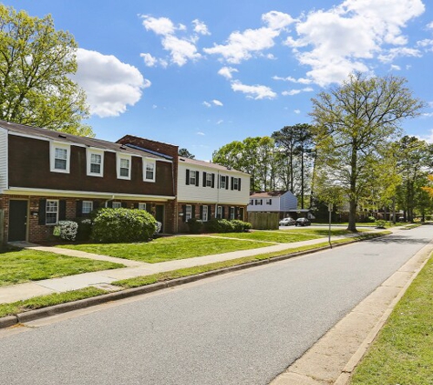 Hickory Point Townhomes - Newport News, VA