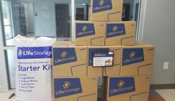 Life Storage - Riverdale, GA