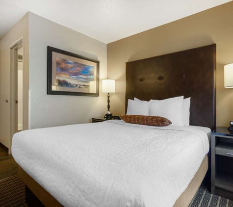 Best Western Plus Yakima Hotel - Yakima, WA