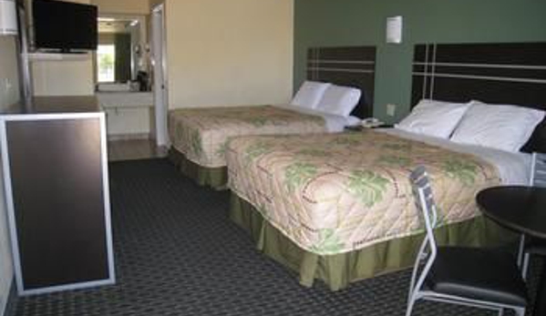 Oxford Inn & Suites - Webster, TX