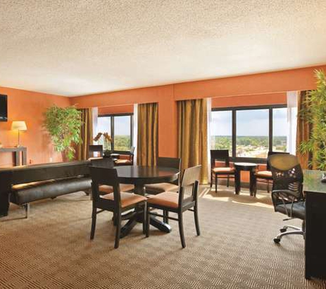 DoubleTree by Hilton Hotel Springfield - Springfield, MO