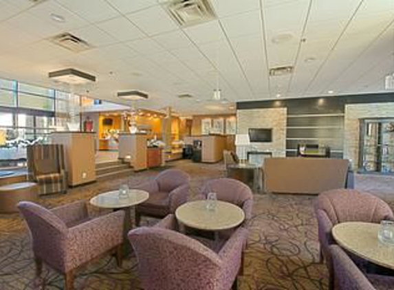 Hotel d’Lins Ontario Airport - Ontario, CA