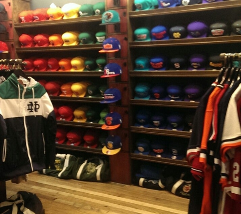 Mitchell & Ness Nostalgia Co - Philadelphia, PA