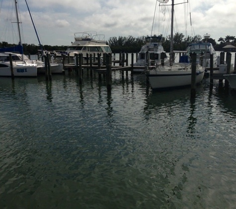 Island Gypsy Cafe & Marina Bar - Naples, FL