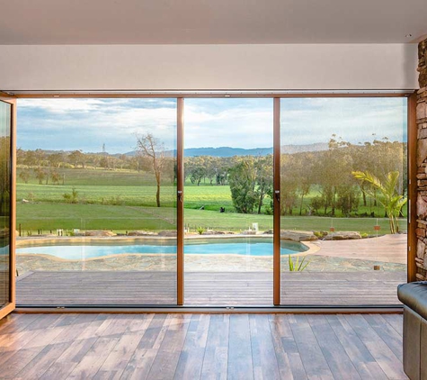 Freedom Retractable Screens - Portsmith, QLD