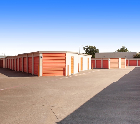 Public Storage - Lewisville, TX