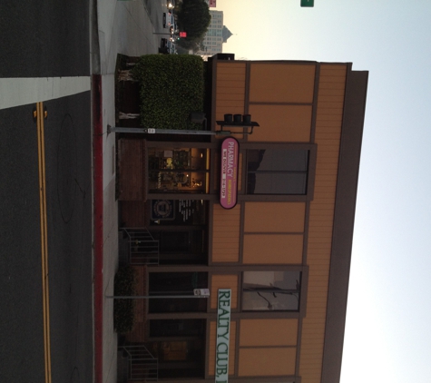 Haugen's Ideal Pharmacy - Glendale, CA