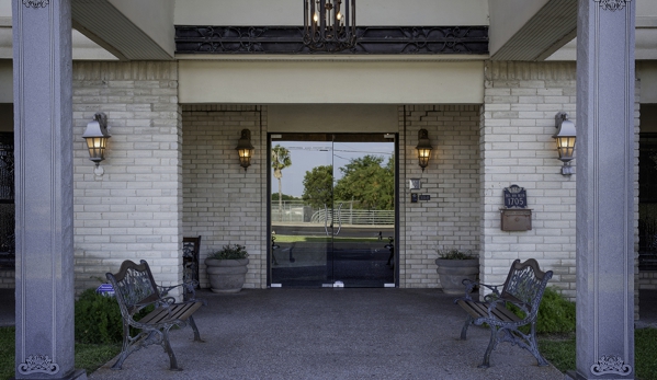 Memorial Funeral Chapels - Eagle Pass, TX. Front Intrance