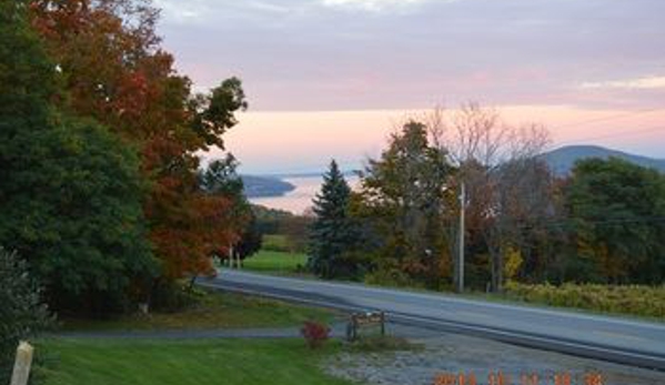 Bristol Views Bed & Breakfast - Naples, NY