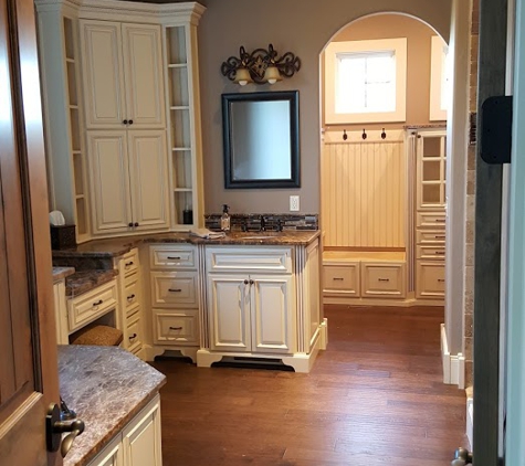 Midwest Cabinets & Design - Ozark, MO