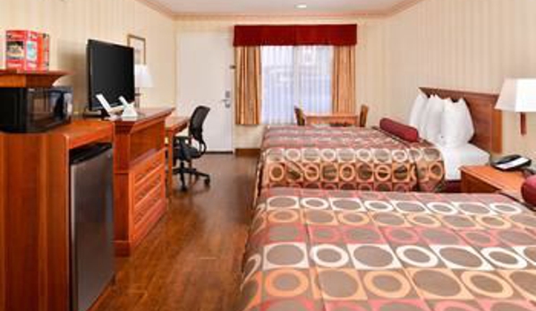 Best Western Plus Raffles Inn & Suites - Anaheim, CA