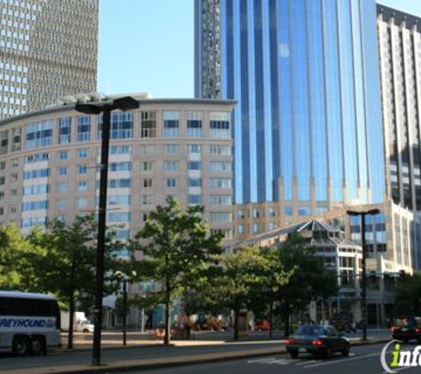 Oakley Store - Boston, MA