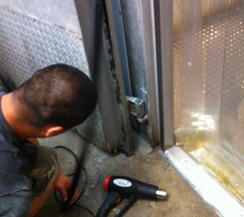 Gasket Doctor - Pembroke Pines, FL. Walkin cooler gasket repair