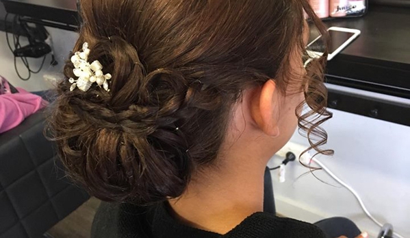 Unique Hair Design By Stacey - Drouin, VIC